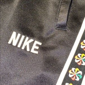Nike Sweatpants Embroidered Logo